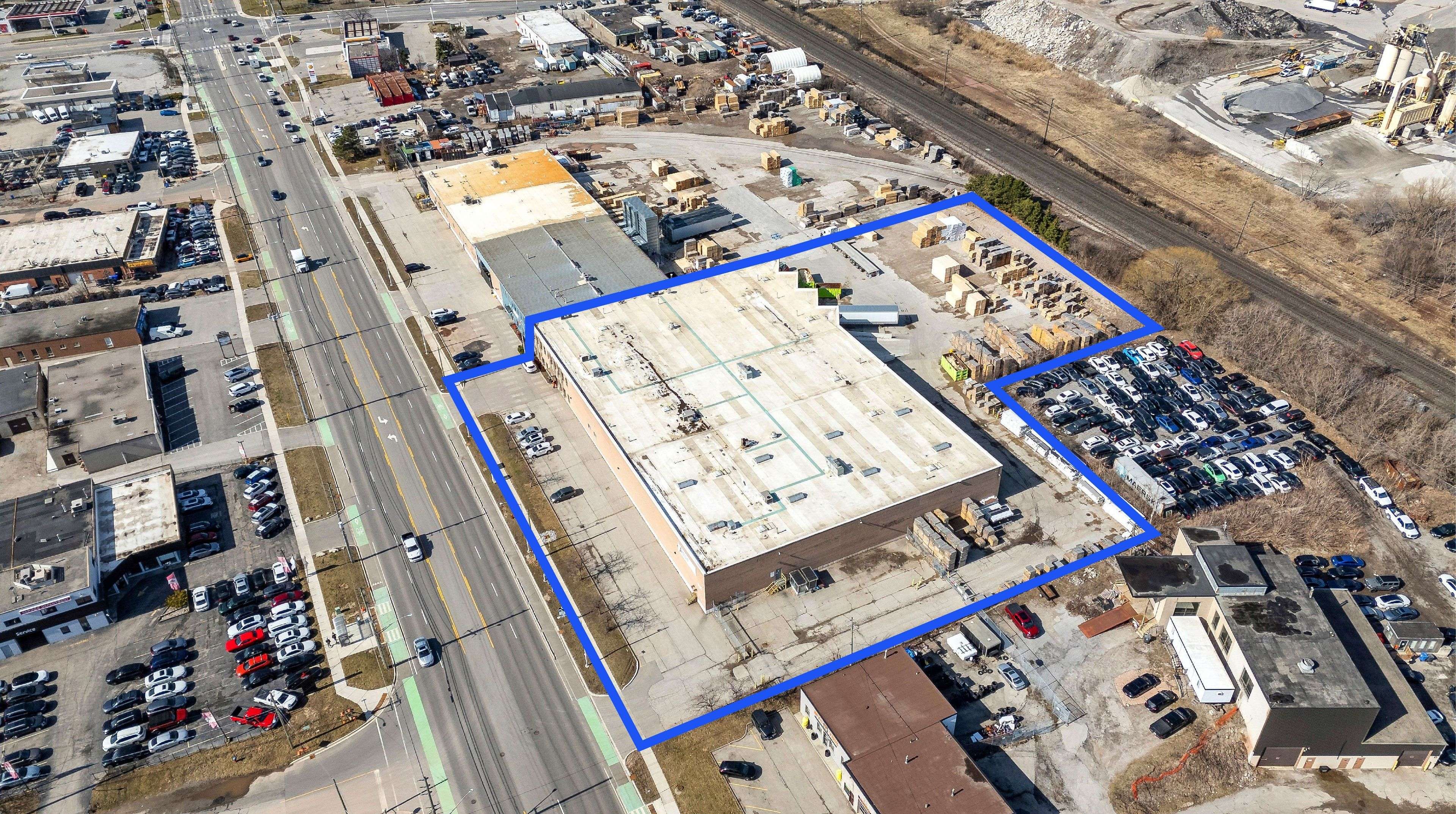 Oakville, ON L6L 2X5,1485 Speers RD #Unit 2