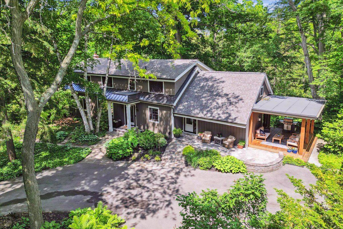 5031 Lakeshore RD, Burlington, ON L7L 1B7