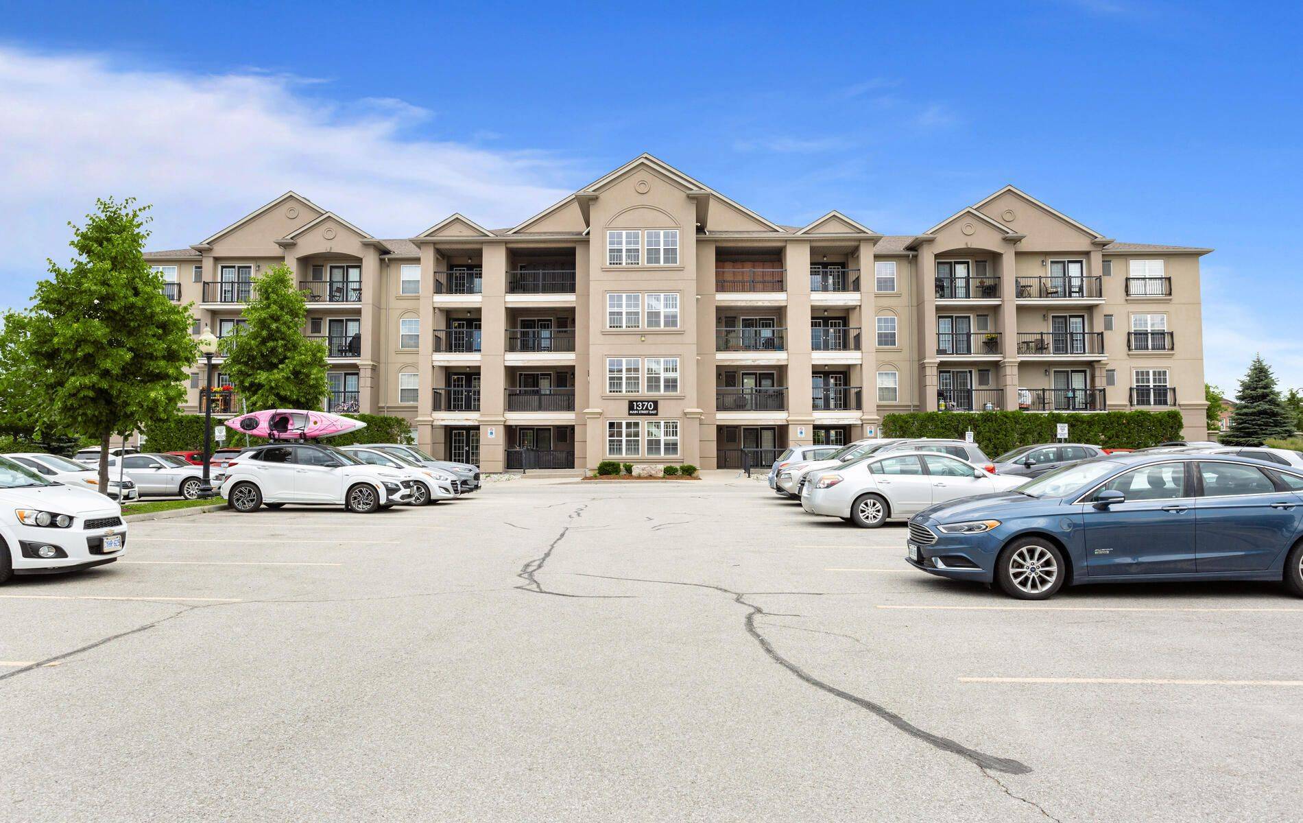 Milton, ON L9T 7S8,1370 Main ST E #205