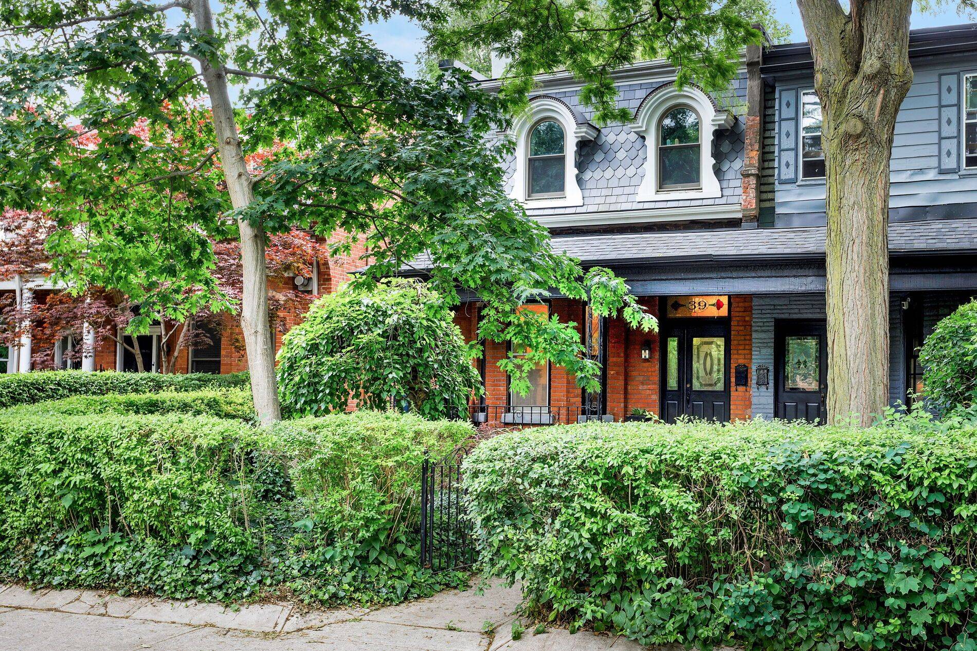 39 Melbourne AVE, Toronto W01, ON M6K 1K4