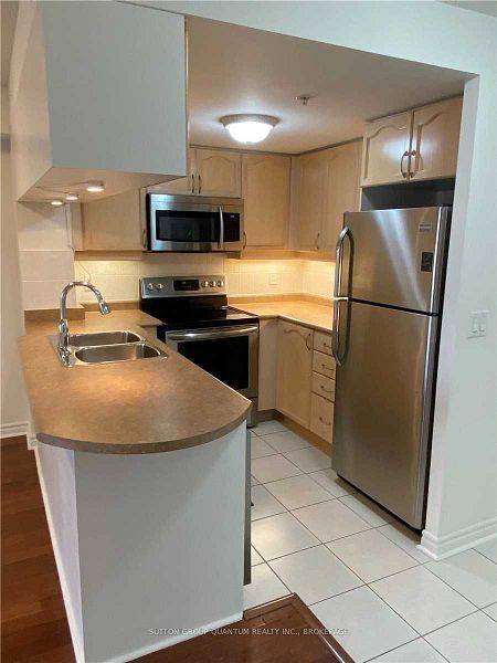 Mississauga, ON L5B 4N1,350 Princess Royal DR #1606
