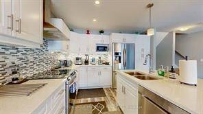 London North, ON N6G 0T3,1061 Eagletrace DR #137