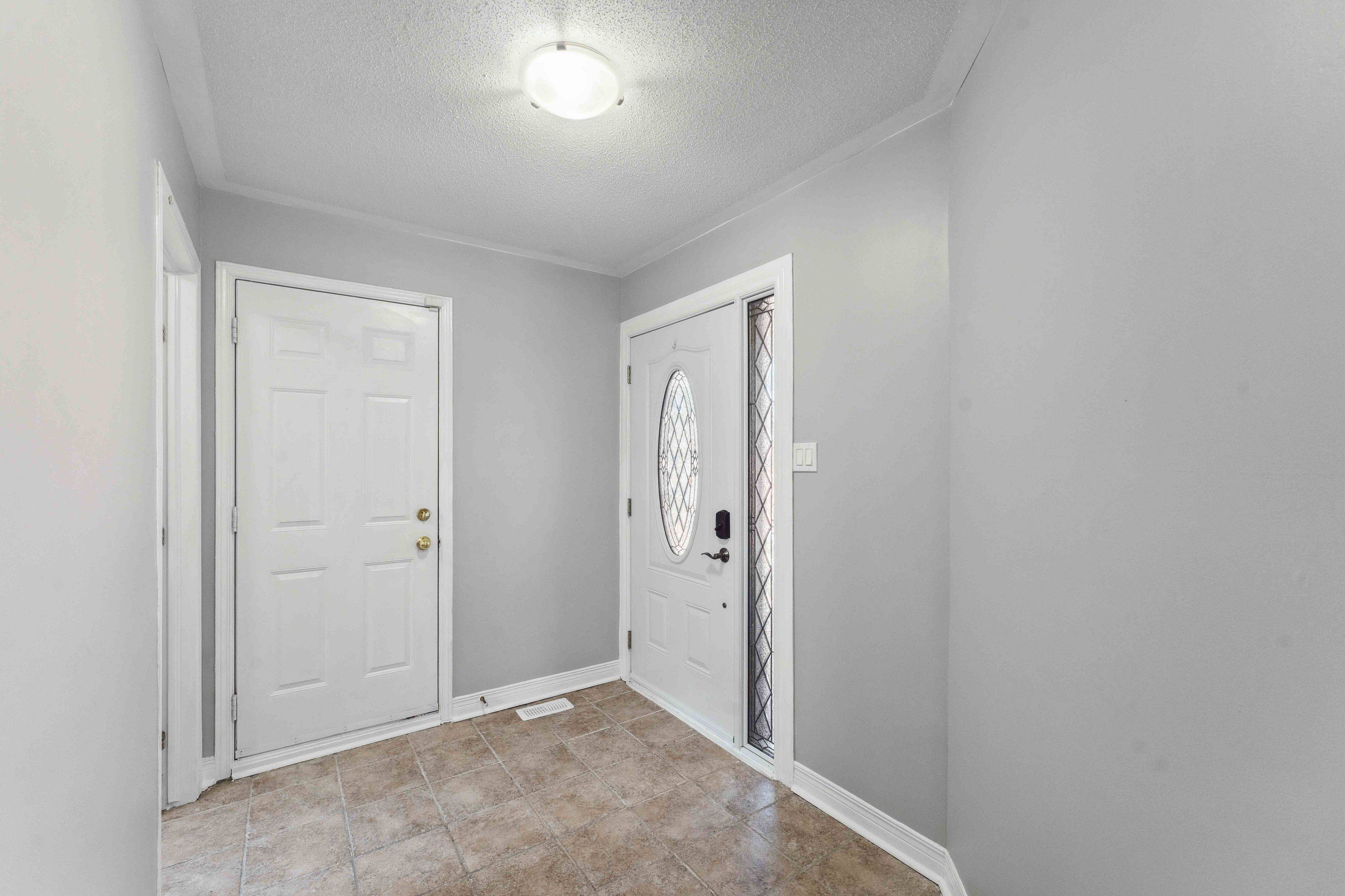 Barrhaven, ON K2J 4K9,13 Avonhurst AVE