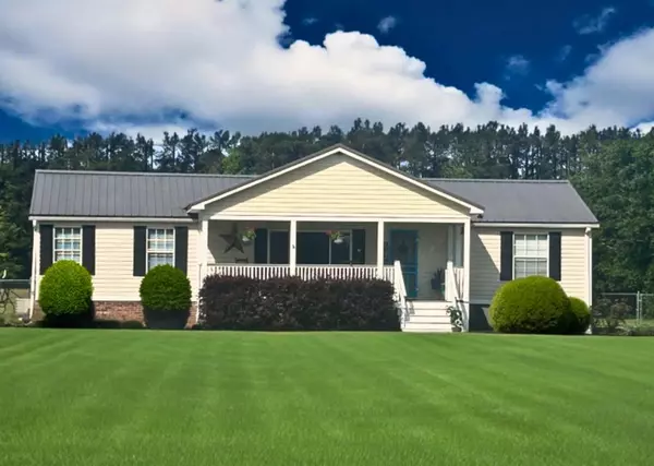 1431 Gator Lake Road, Manning, SC 29102