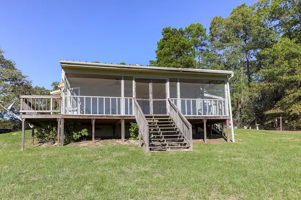 Hawkins, TX 75765,424 County Road 3811