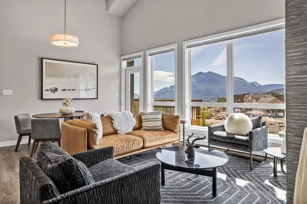 Canmore, AB T1W0N3,106 Stewart Creek Rise #316