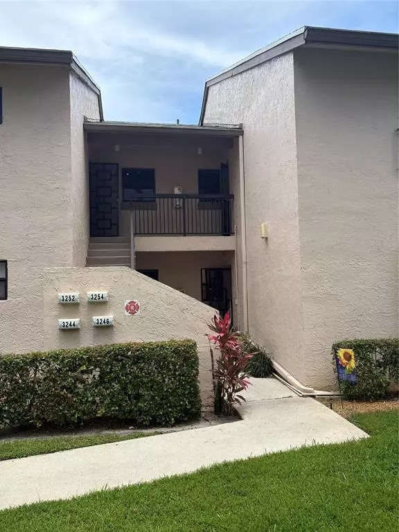 Pompano Beach, FL 33063,3254 NW 47th Ave #32101