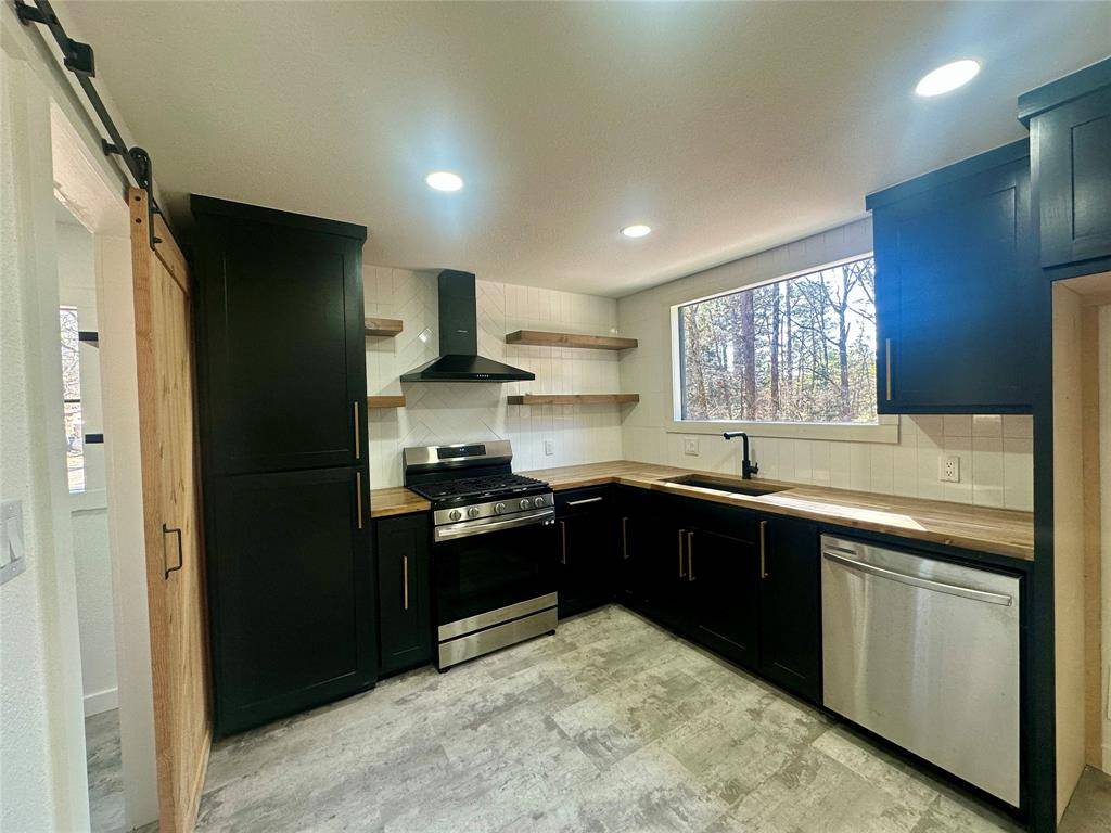 Winnsboro, TX 75497,334 PR 8573
