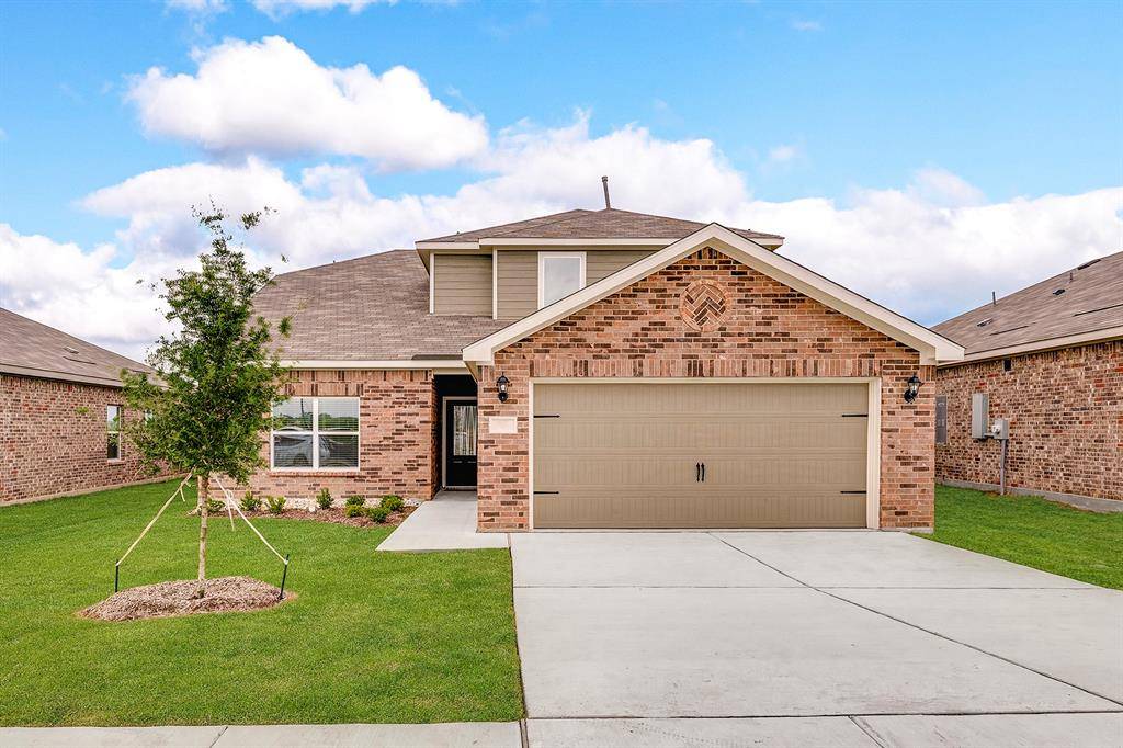 426 Gib Woodall Drive, Venus, TX 76084