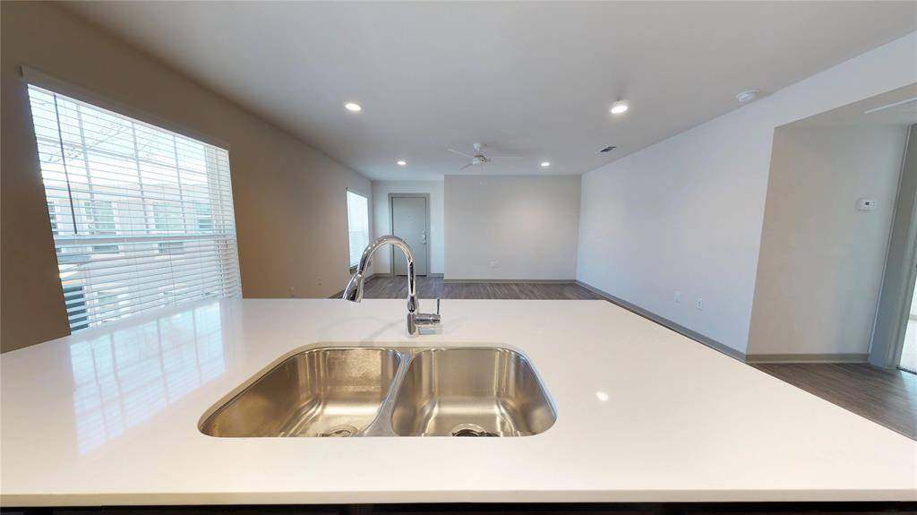 Dallas, TX 75214,6304 Prospect Avenue #205