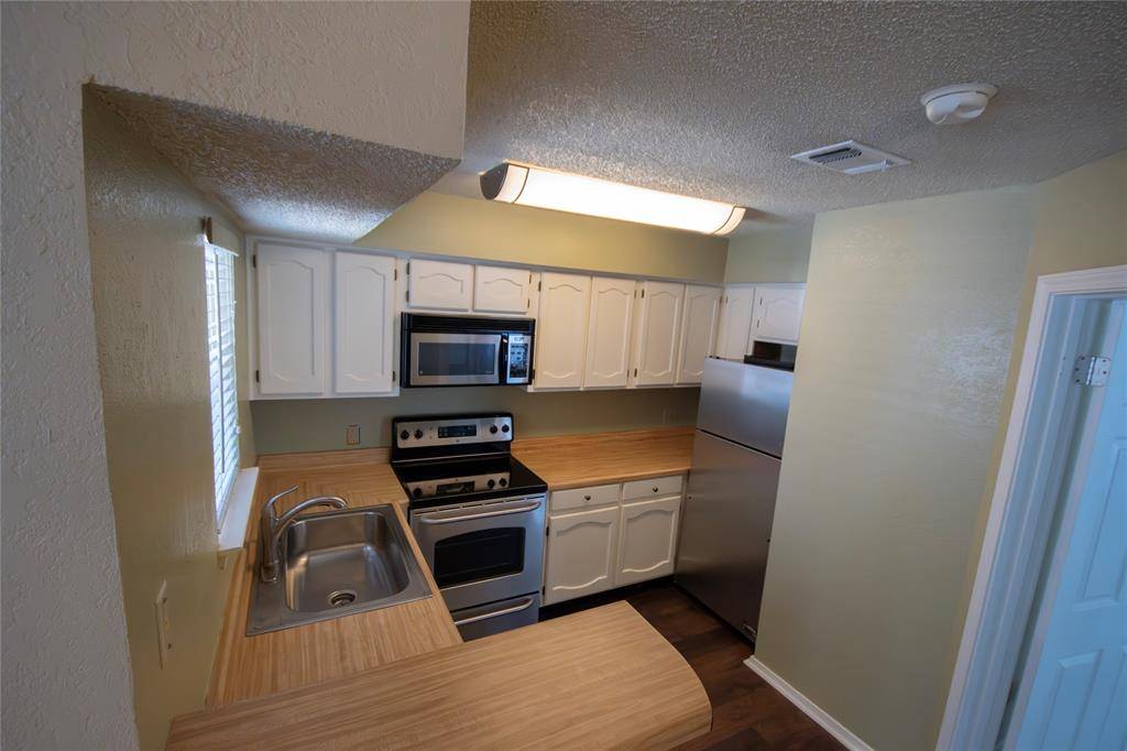 Fort Worth, TX 76107,3121 Sondra Drive #E 203