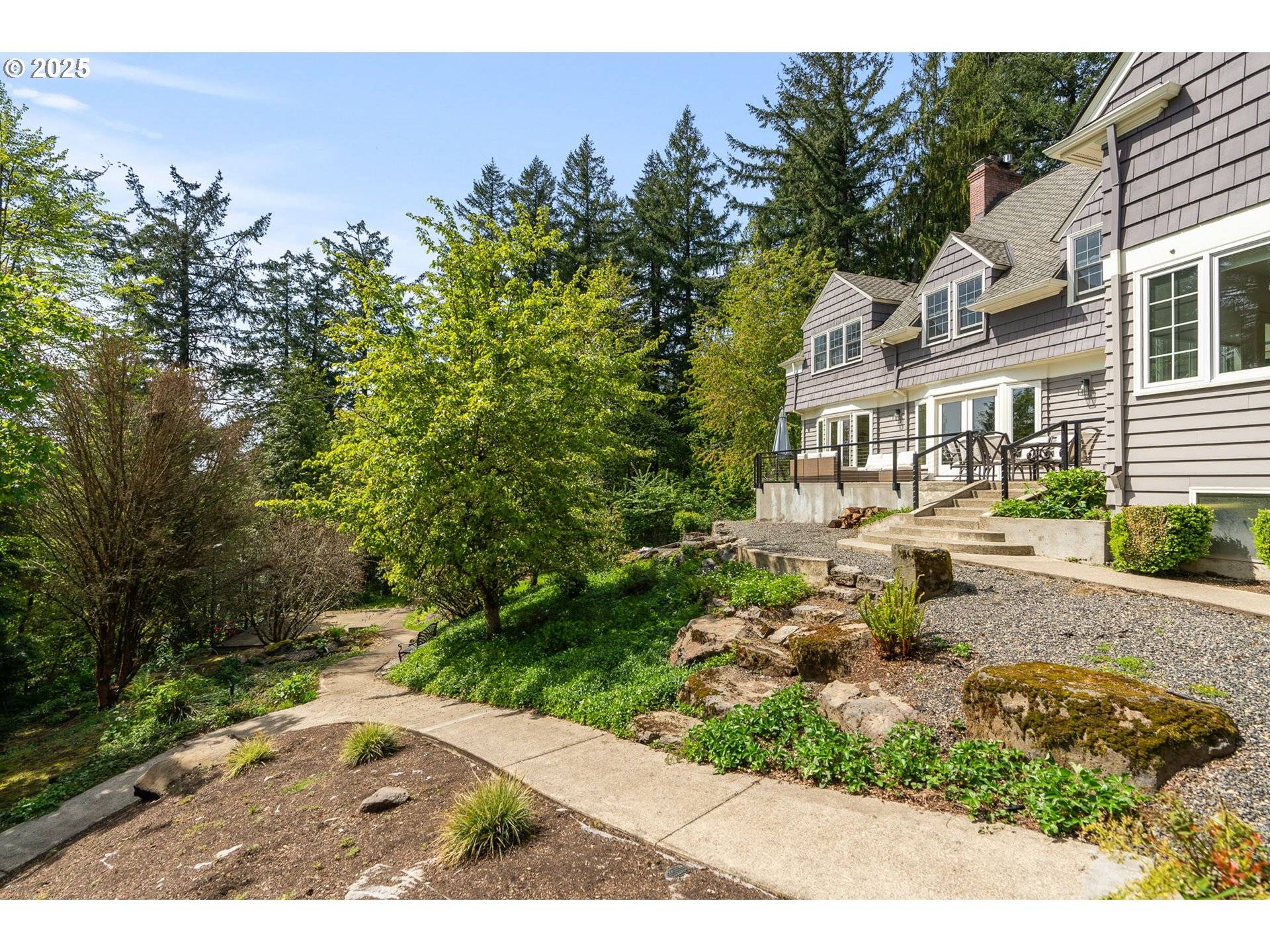 5000 SW HEWETT BLVD, Portland, OR 97221