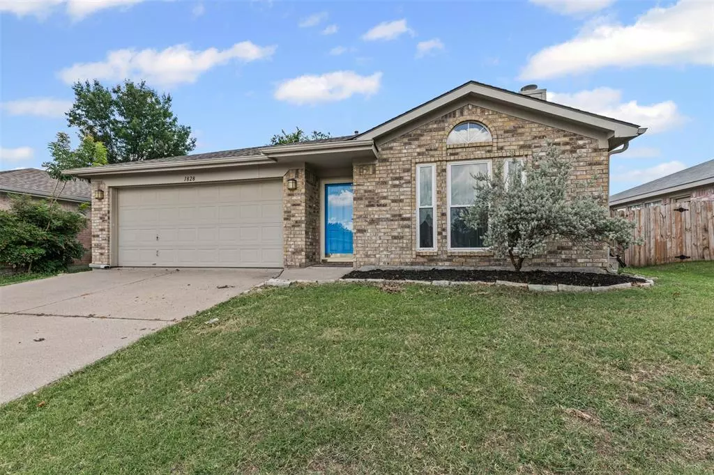 Fort Worth, TX 76131,1828 Overland Street
