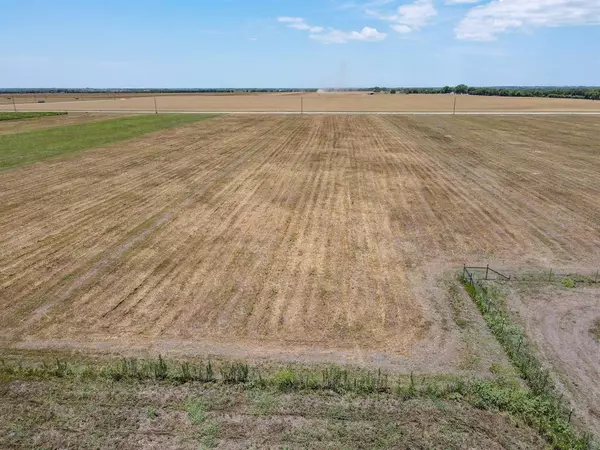 Grandview, TX 76050,9133 County Road 101A