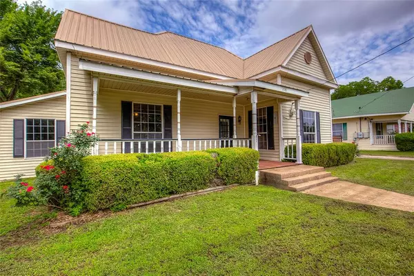 Cumby, TX 75433,208 Frisco Street