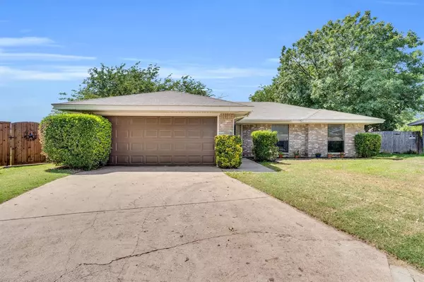 2828 Ridge Road N, Fort Worth, TX 76133