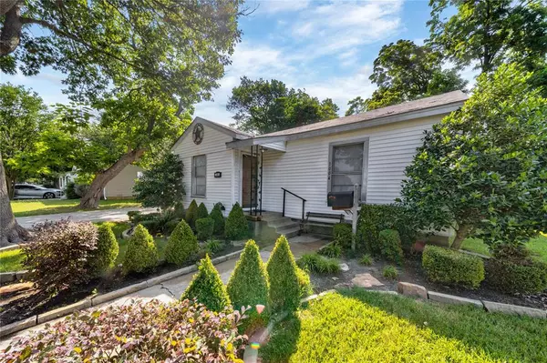 Garland, TX 75040,1004 Edgefield Drive