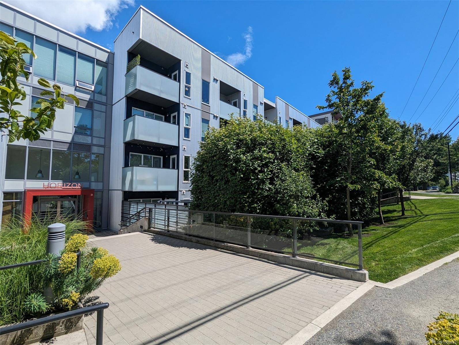 Victoria, BC V9A 0G5,767 Tyee Rd #414