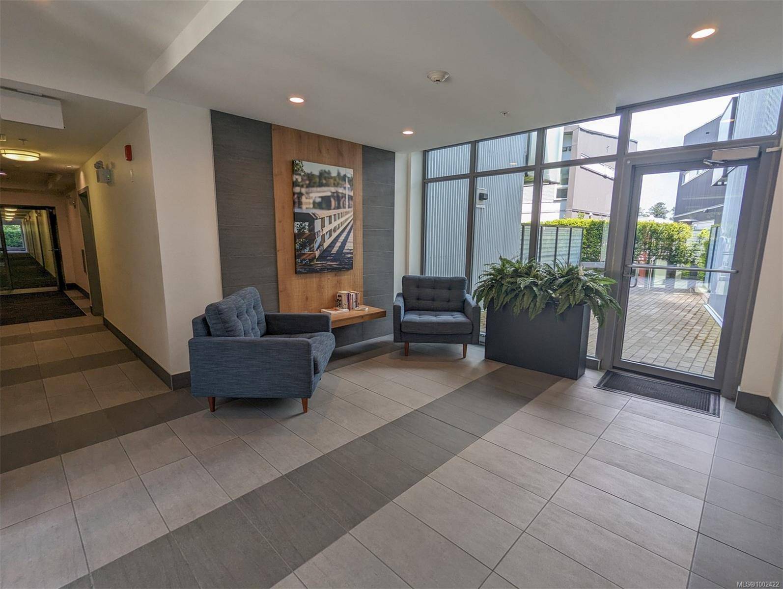 Victoria, BC V9A 0G5,767 Tyee Rd #414