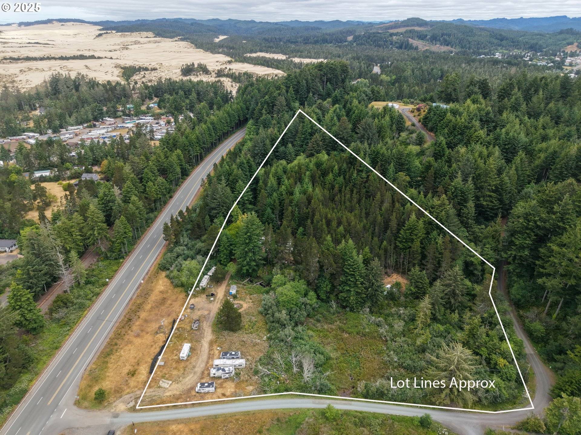 North Bend, OR 97459,94845 WIND SONG LN