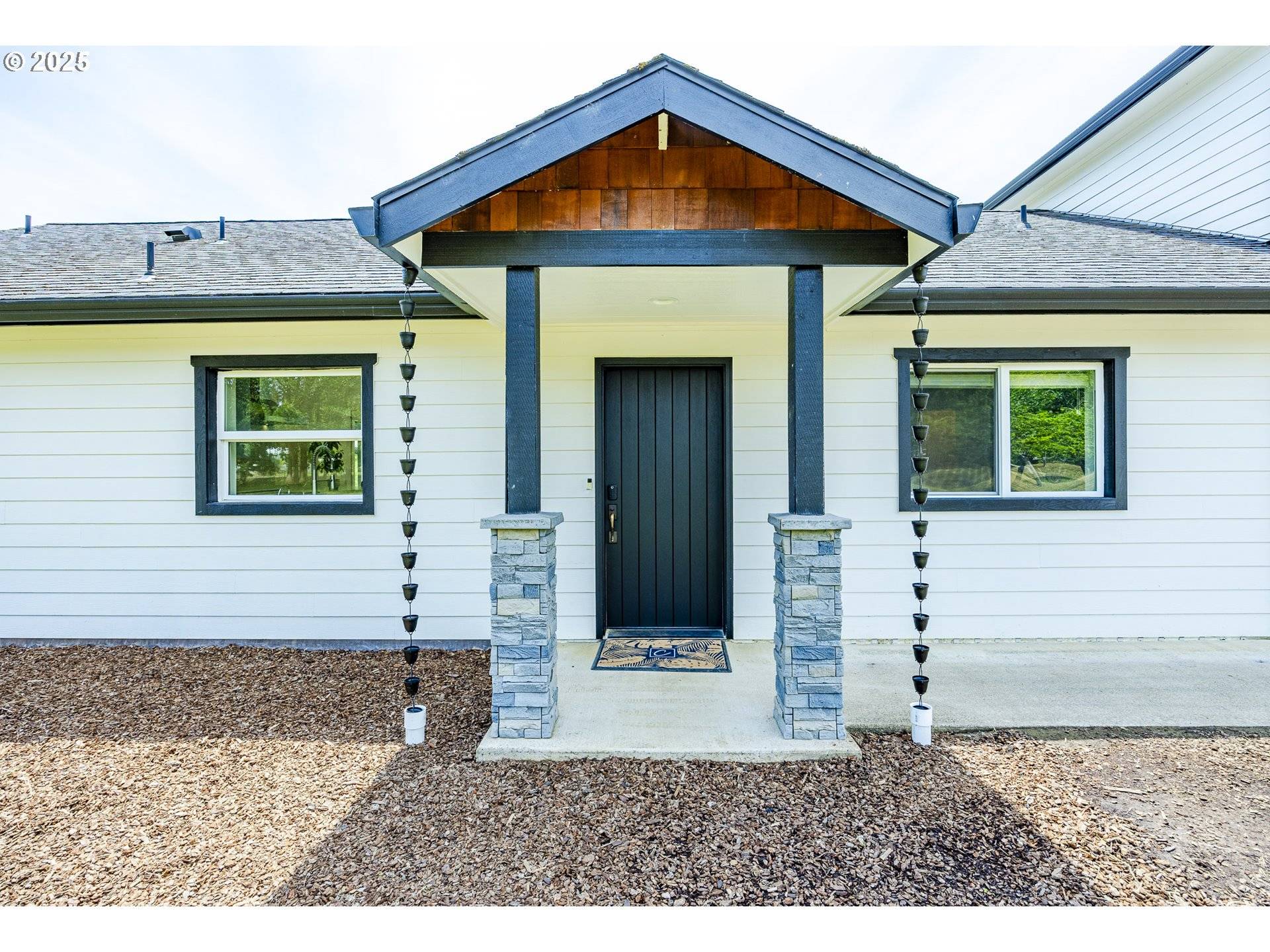 Veneta, OR 97487,25768 TIDBALL LN