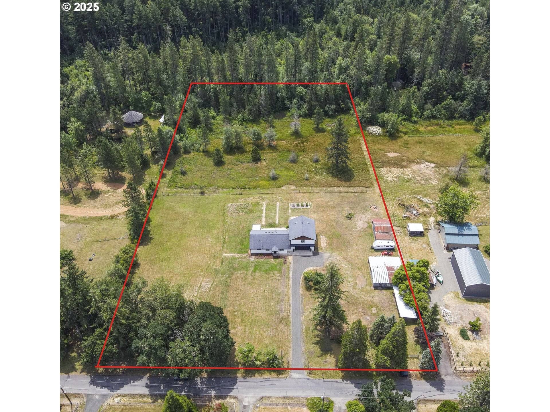 Veneta, OR 97487,25768 TIDBALL LN