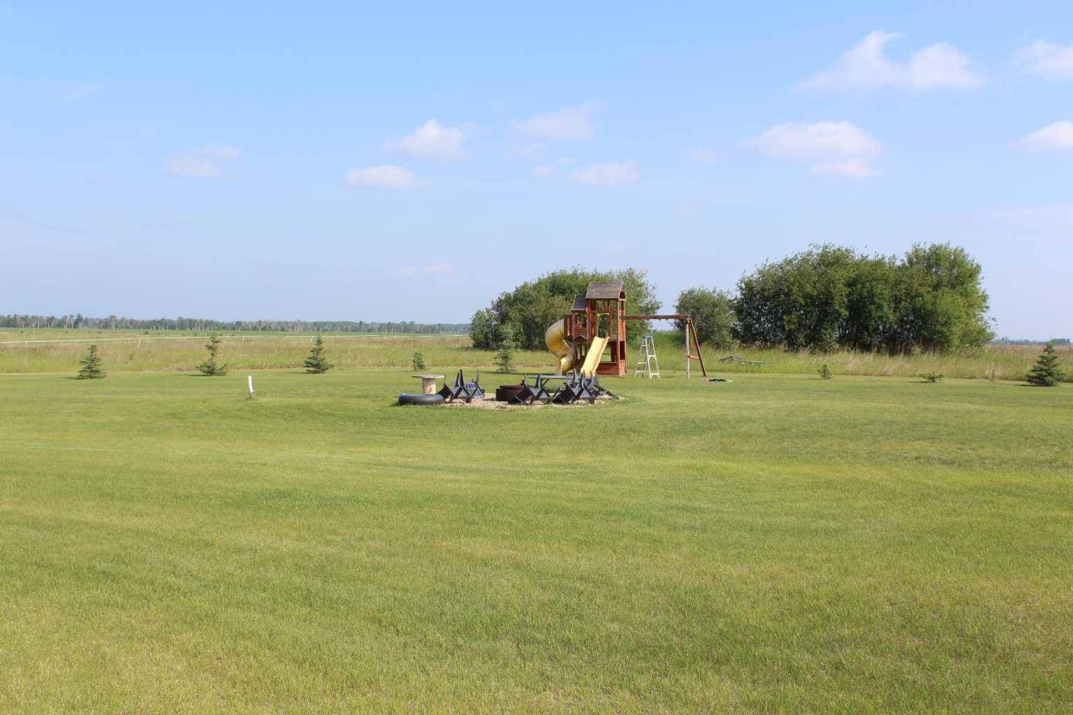 Notikewin, AB T0H 2V0,235010 915 Township West