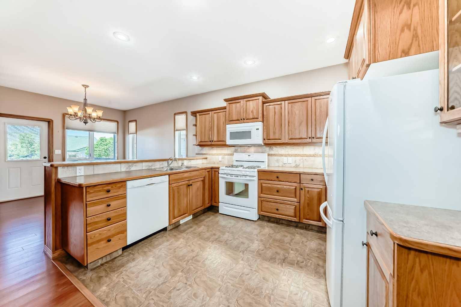 Innisfail, AB T4G 0A3,4515 45A Street Close