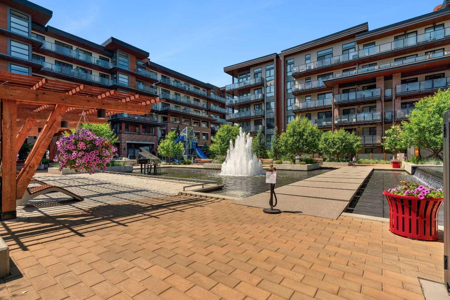 122 Mahogany Centre SE #316, Calgary, AB T3M 2Y1