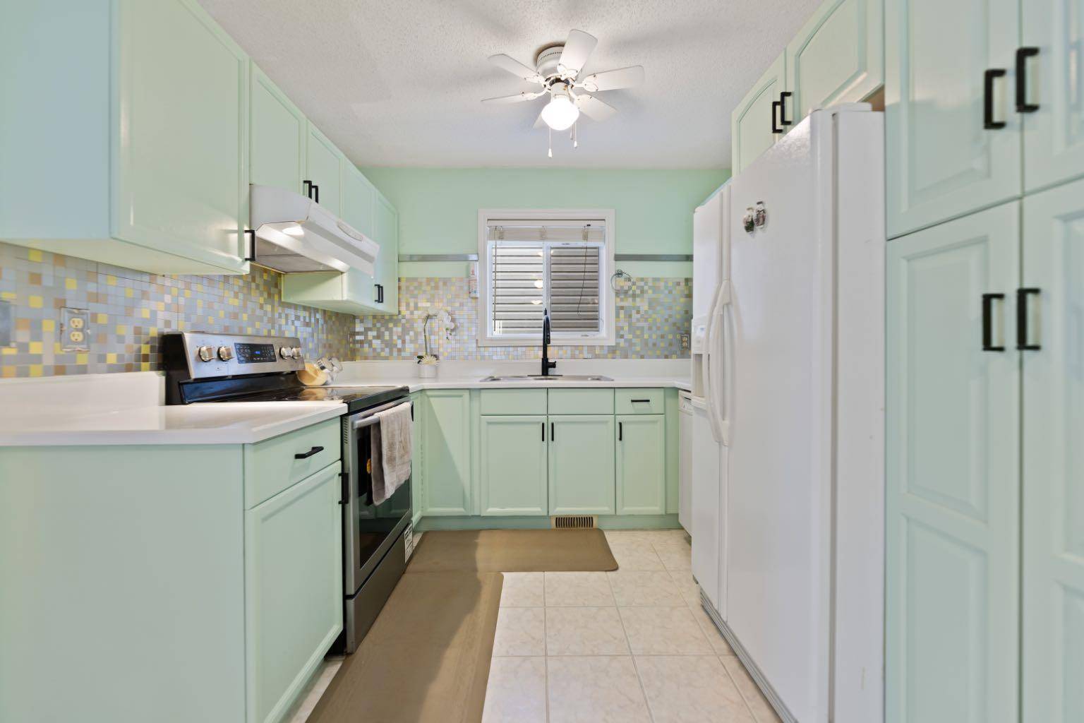 Calgary, AB T3J 3E6,228 Taradale Close Northeast
