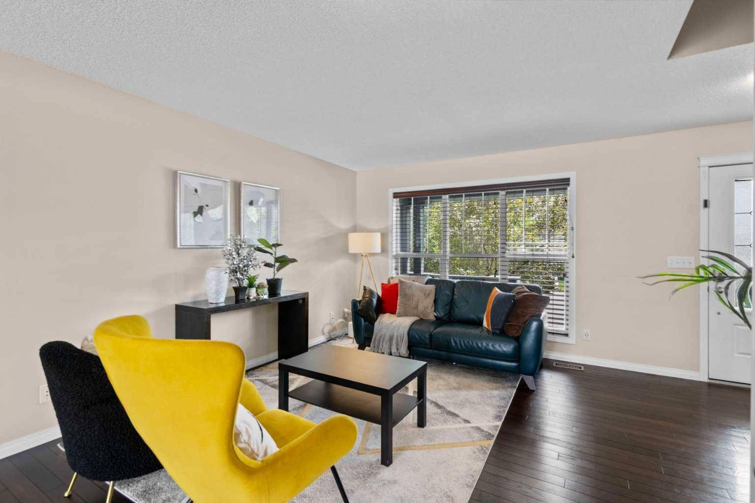 Calgary, AB T2Z 0J8,172 New Brighton GN SE