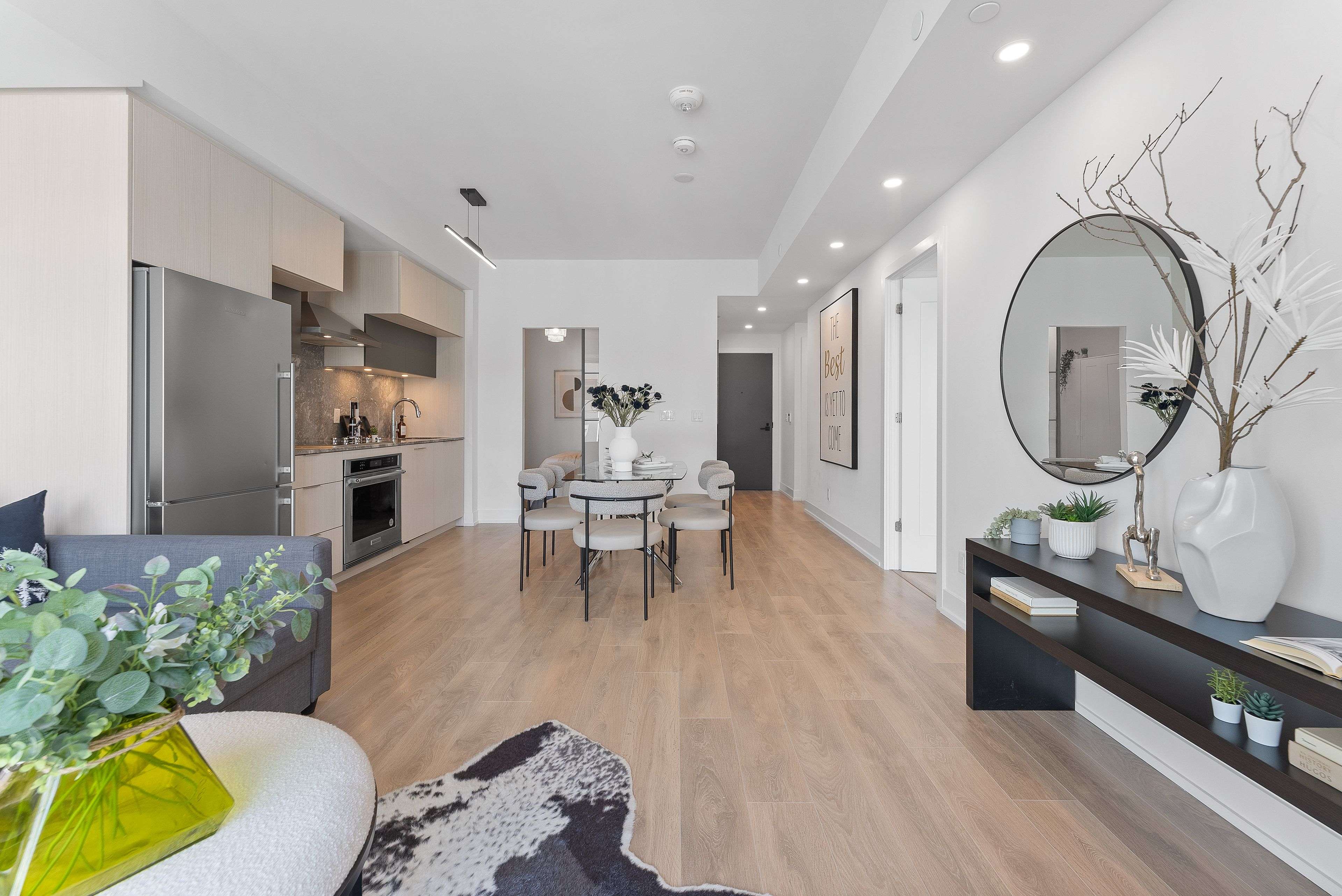 Toronto C15, ON M2J 0H6,25 Adra Grado WAY #651