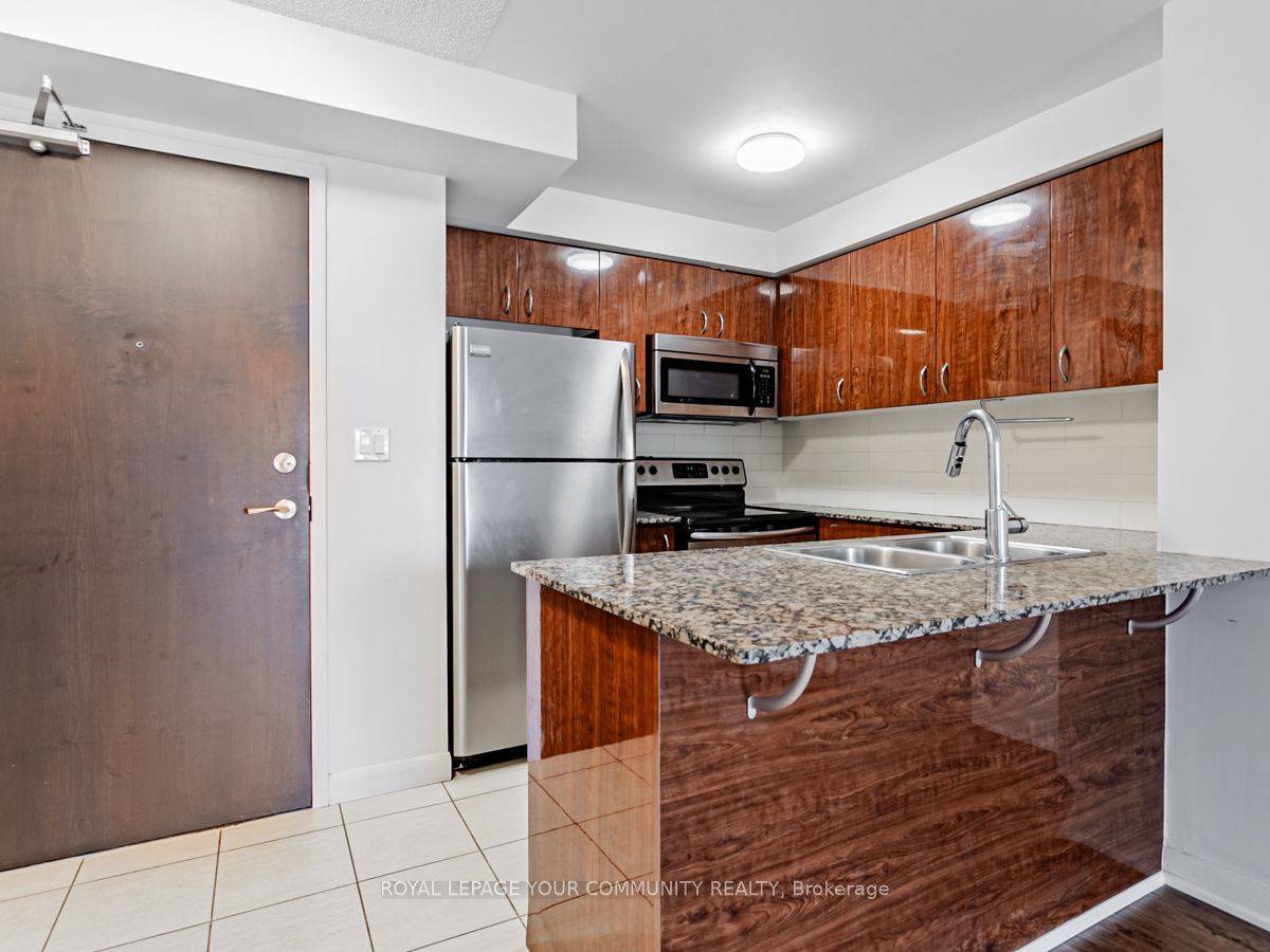 Toronto C14, ON M2M 0A9,5793 Yonge ST #603