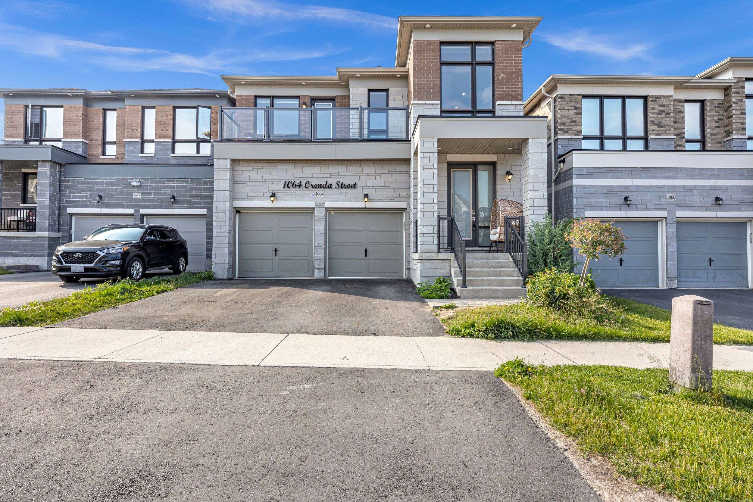 1064 Orenda ST, Pickering, ON L1X 0G5