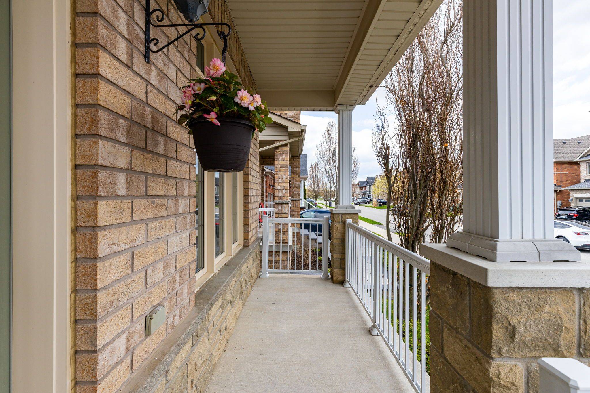 Newmarket, ON L3X 3H4,402 Kwapis BLVD