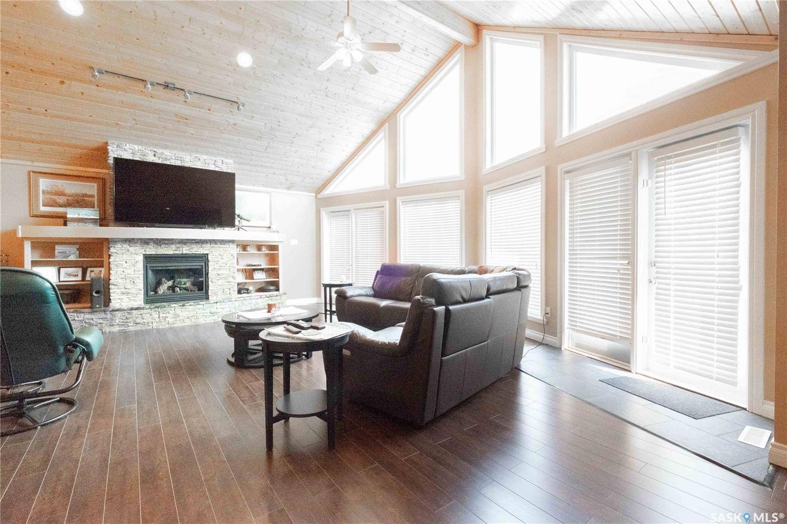 North Qu'appelle Rm No. 187, SK S0G 2Y0,49 Taylor STREET