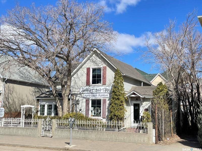 56 Athabasca STREET W, Moose Jaw, SK S6H 2B5