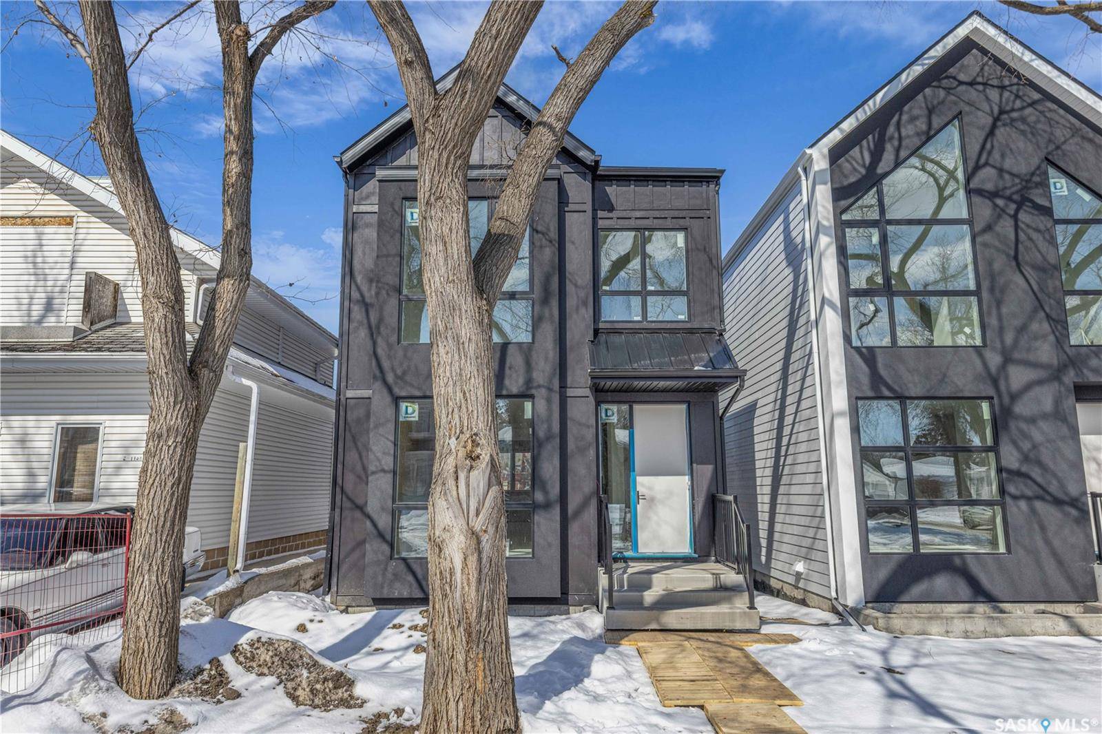 Saskatoon, SK S7H 0B8,1137 13th STREET