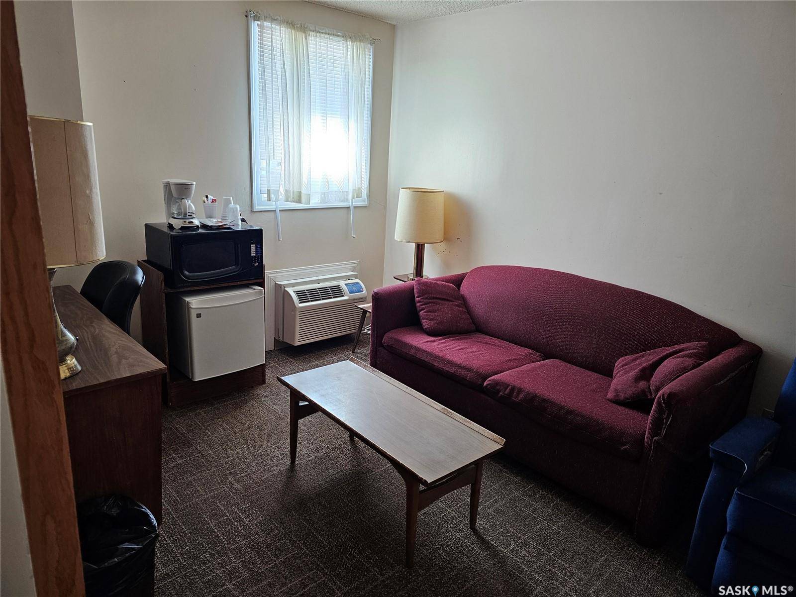 Leader, SK S0N 1H0,118 1st AVENUE