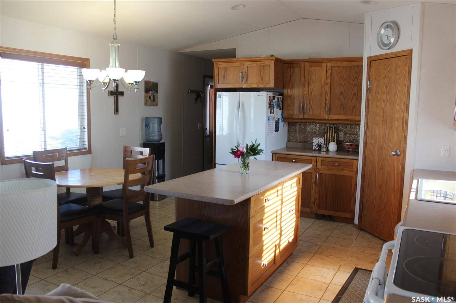 Weyburn, SK S4H 2J1,106 1st AVENUE SW #12