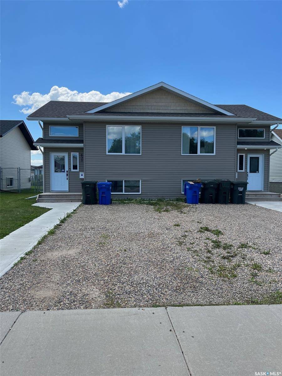 833 & 835 5th STREET E, Prince Albert, SK S6V 6N1