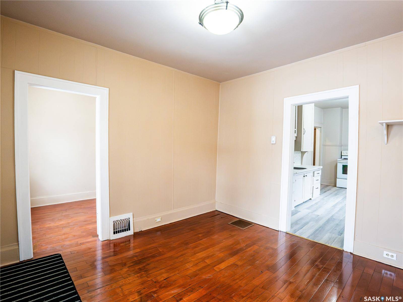 Regina, SK S4P 1P5,1855 Ottawa STREET