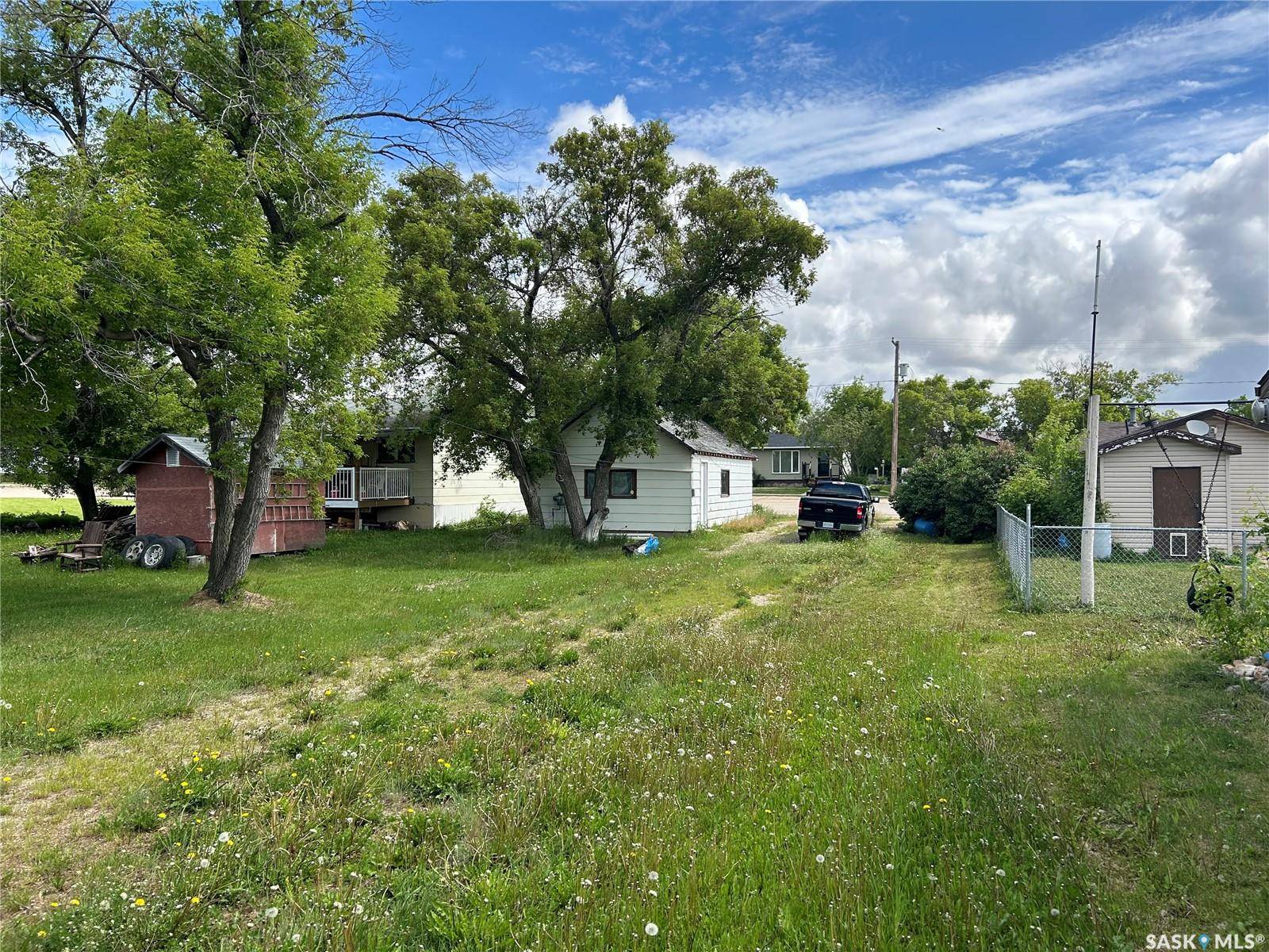 Young, SK S0K 4Y0,318 2nd AVENUE