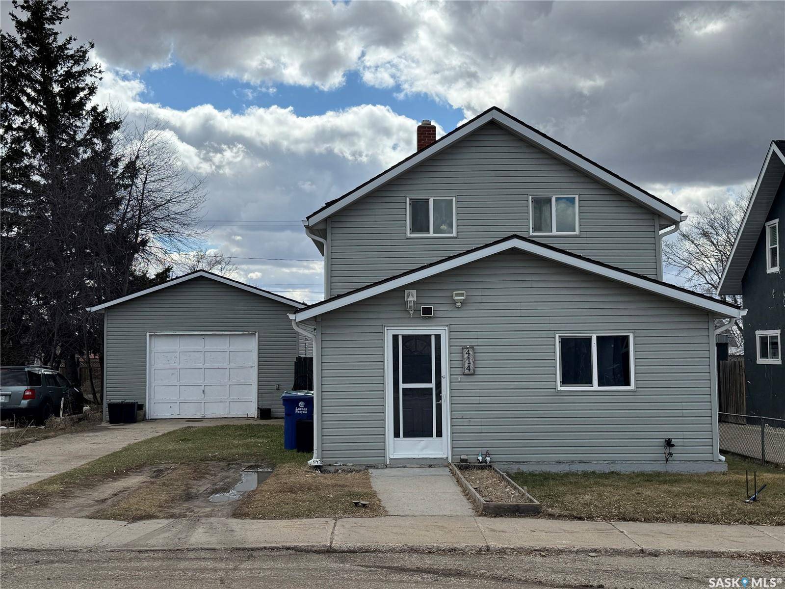 414 3rd AVENUE E, Biggar, SK S0K 0M0