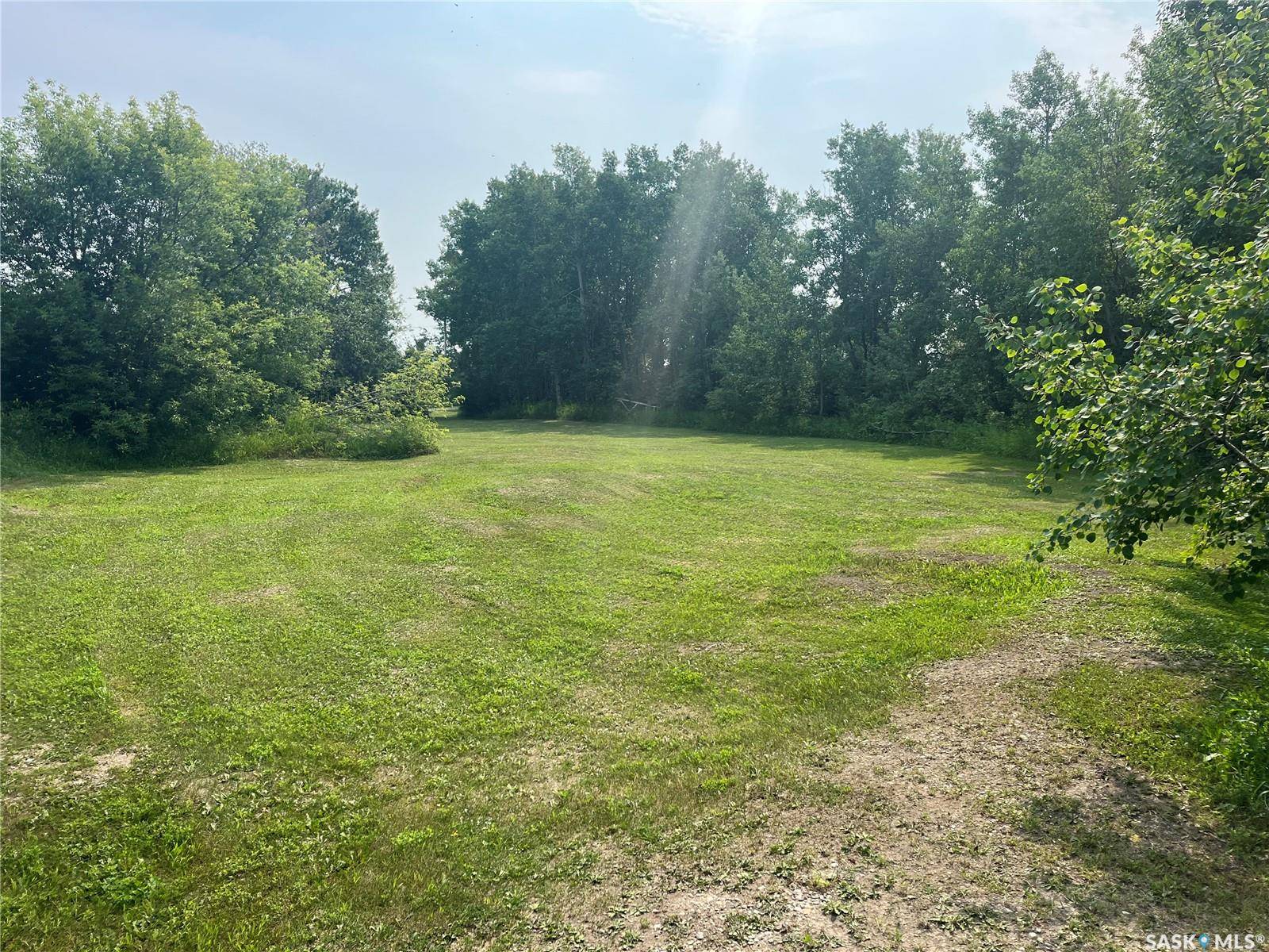 Kelvington, SK S0A 1W0,307-309-311 Third AVENUE E