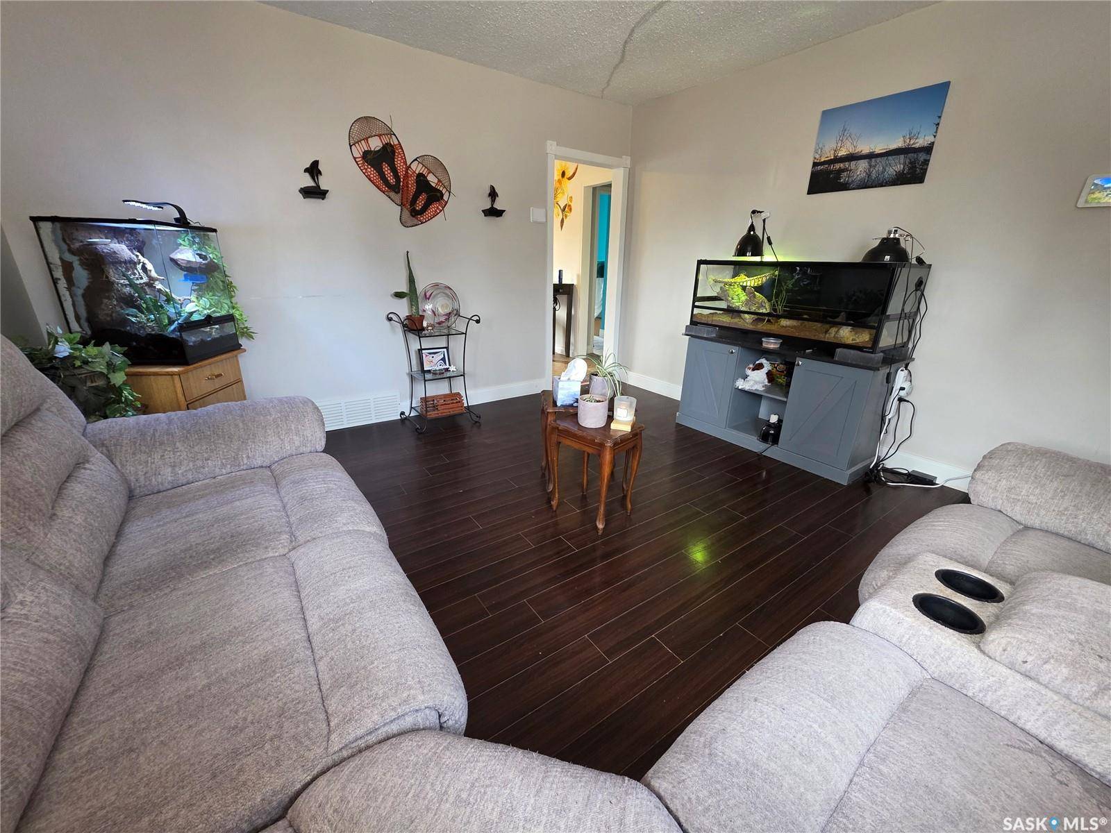 Swift Current, SK S9H 0V3,470 4th AVENUE NW