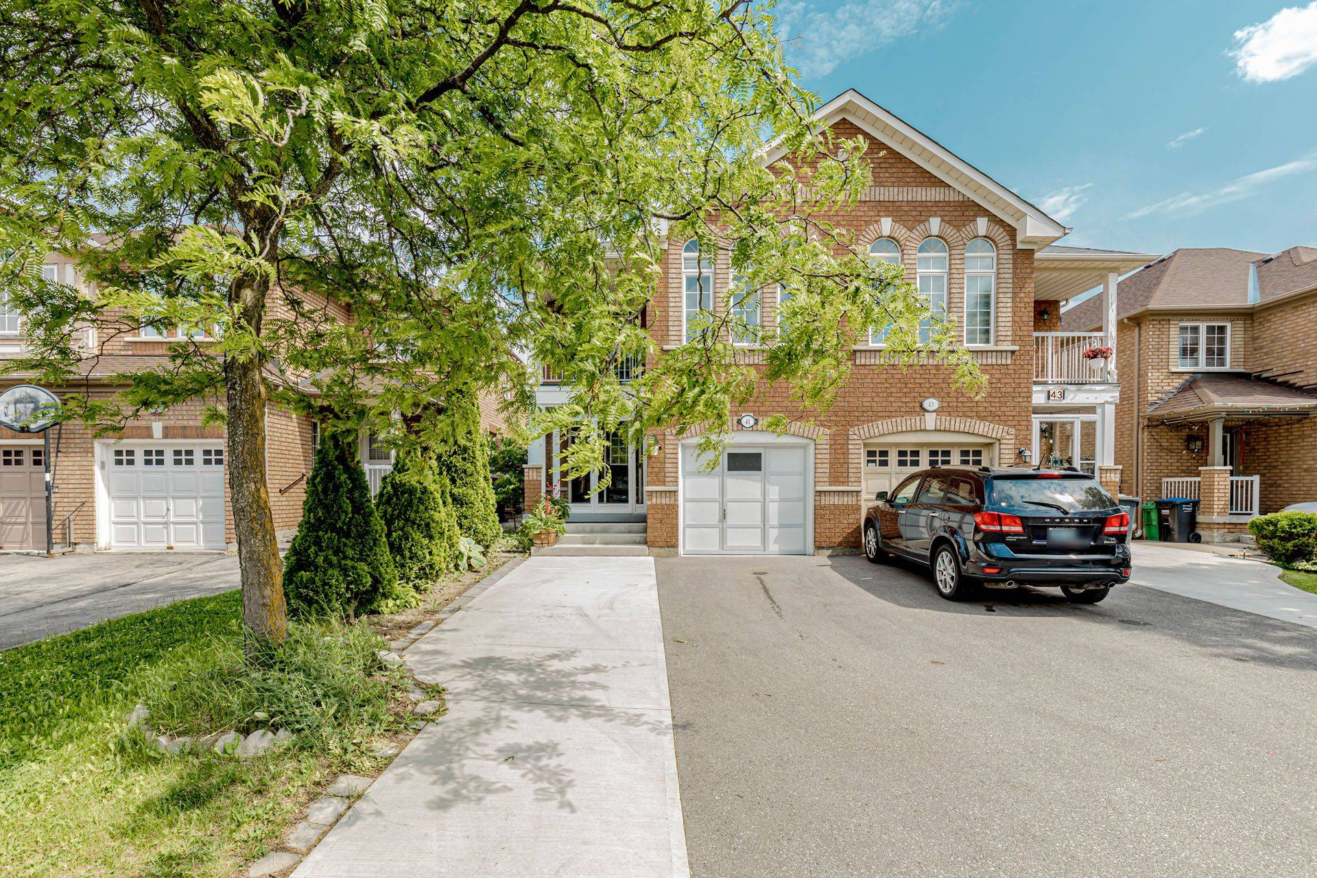 Brampton, ON L7A 2C7,41 Sunny Glen CRES