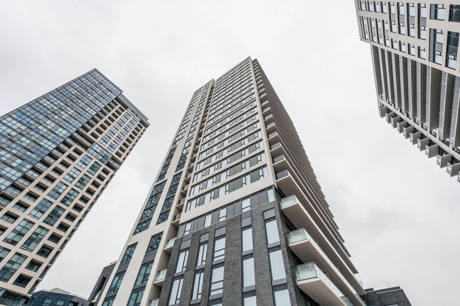 Toronto W08, ON M9B 0C9,30 SAMUEL WOOD WAY N #501