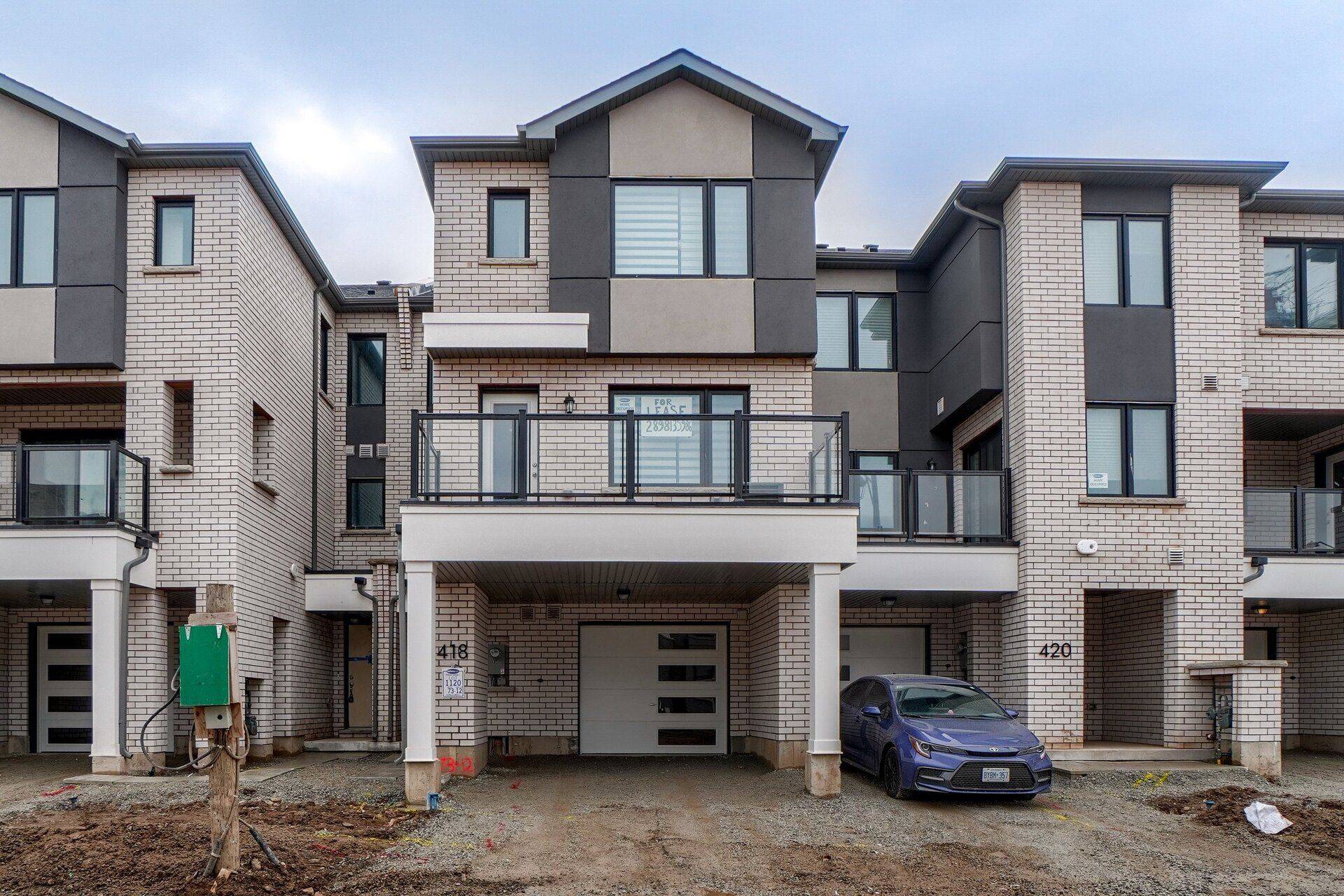 418 Bellflower CT, Milton, ON L9T 2X5
