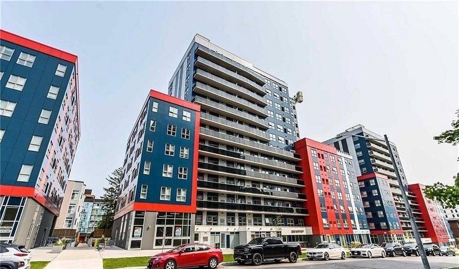 Waterloo, ON N2L 0H7,258B B Sunview ST